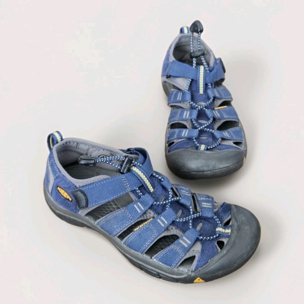 KEEN Newport H2 Sandals Blue Waterproof Hiking Sport Trail Water Big Kids 5 EU37